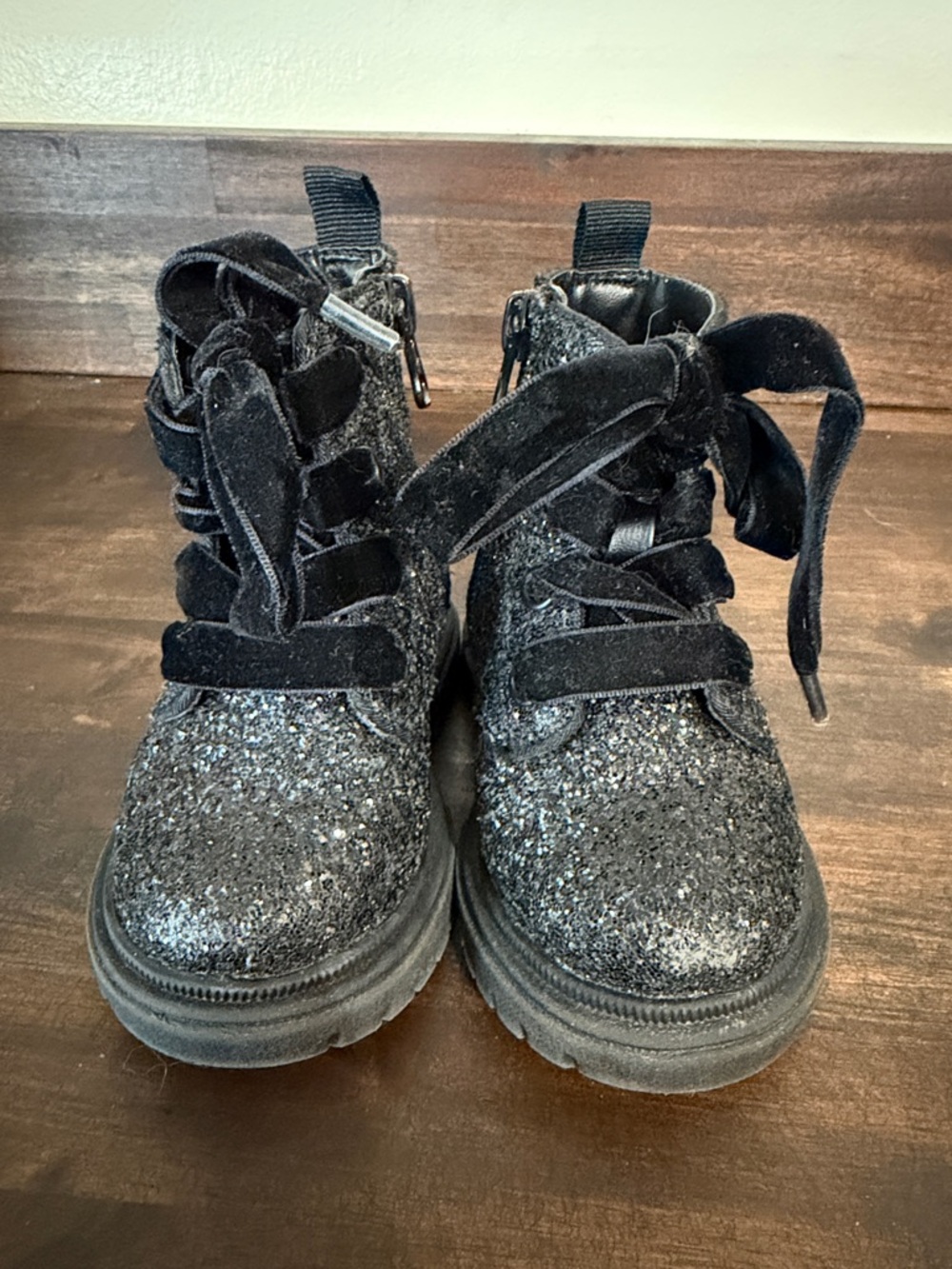Cat & Jack Black Glitter Ankle Boots with Velvet Laces